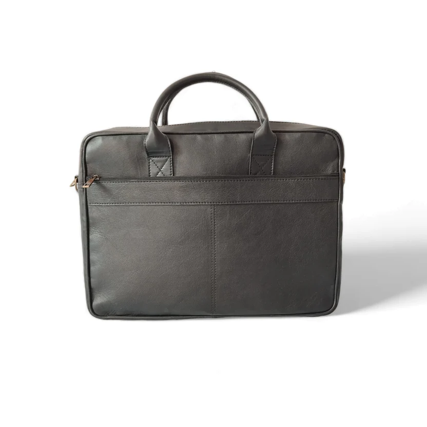 Pieltoro Voyager Leather Laptop Bag for Men & Women - Image 4